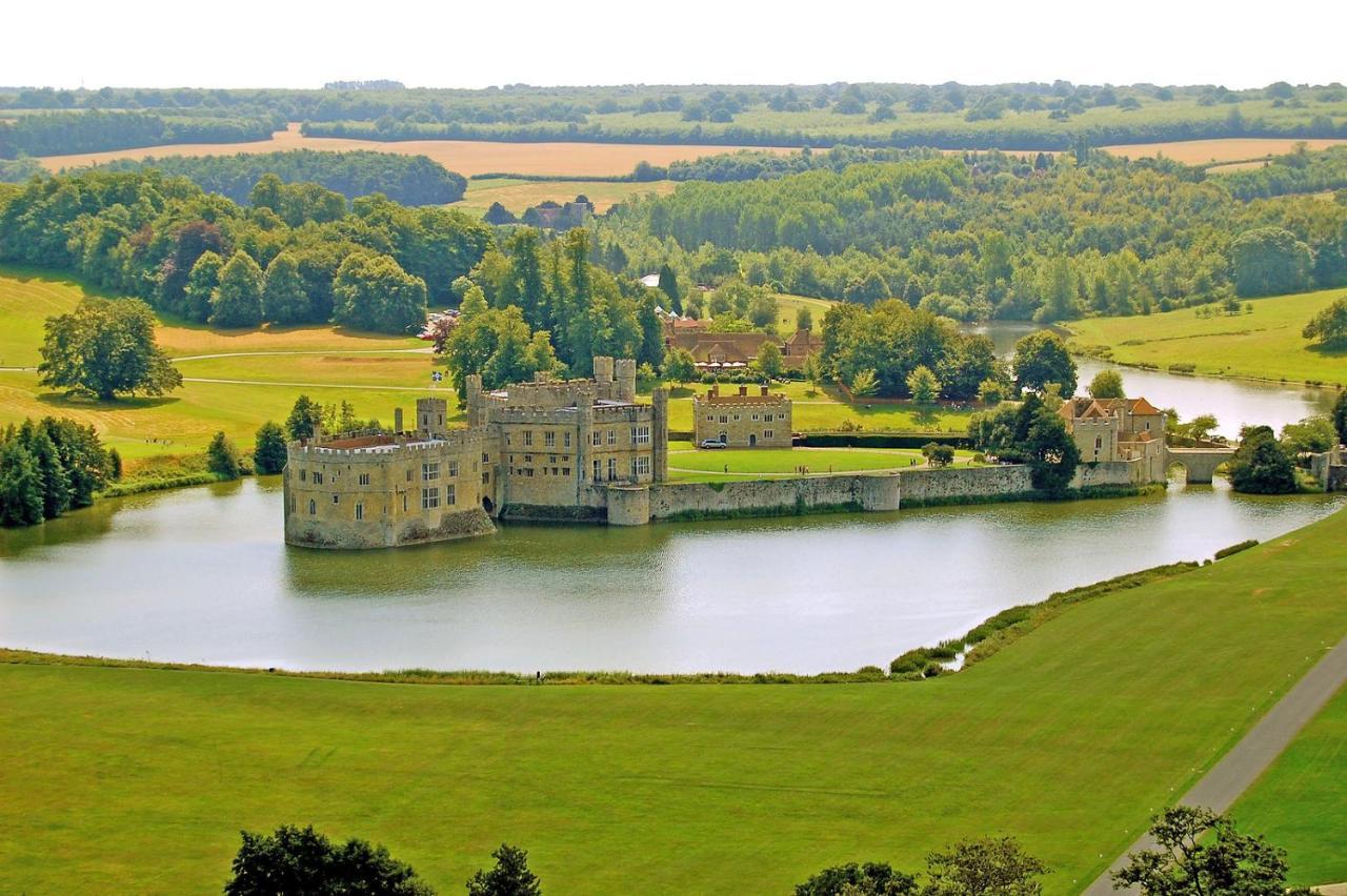مبيت وإفطار ميدستون Leeds Castle Maiden'S Tower المظهر الخارجي الصورة